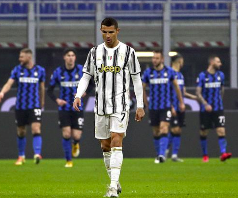  AC米兰德比战绝杀同城死敌取关键三分  