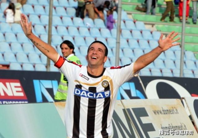  法甲金靴争夺白热化 三大射手差距缩至一球  