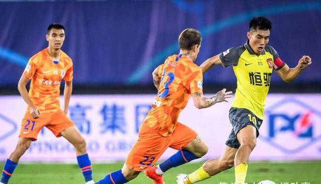  罗斯托克定位球防守漏勺，屡次失分成为致命软肋短板  