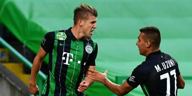  哈兰德双响炮轰开伯恩茅斯城门，卫冕冠军展现统治力